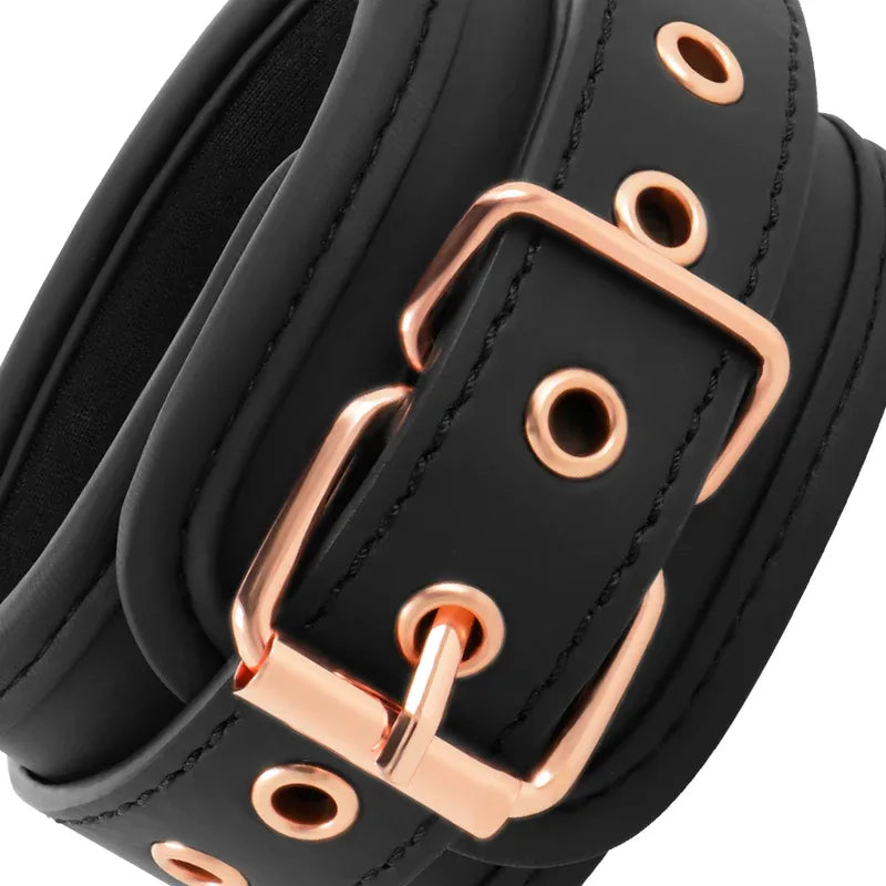 COQUETTE CHIC DESIRE - FANTASY-HANDSCHELLEN AUS VEGANEM LEDER MIT NEOPREN-FUTTER - Vanelion Paradise