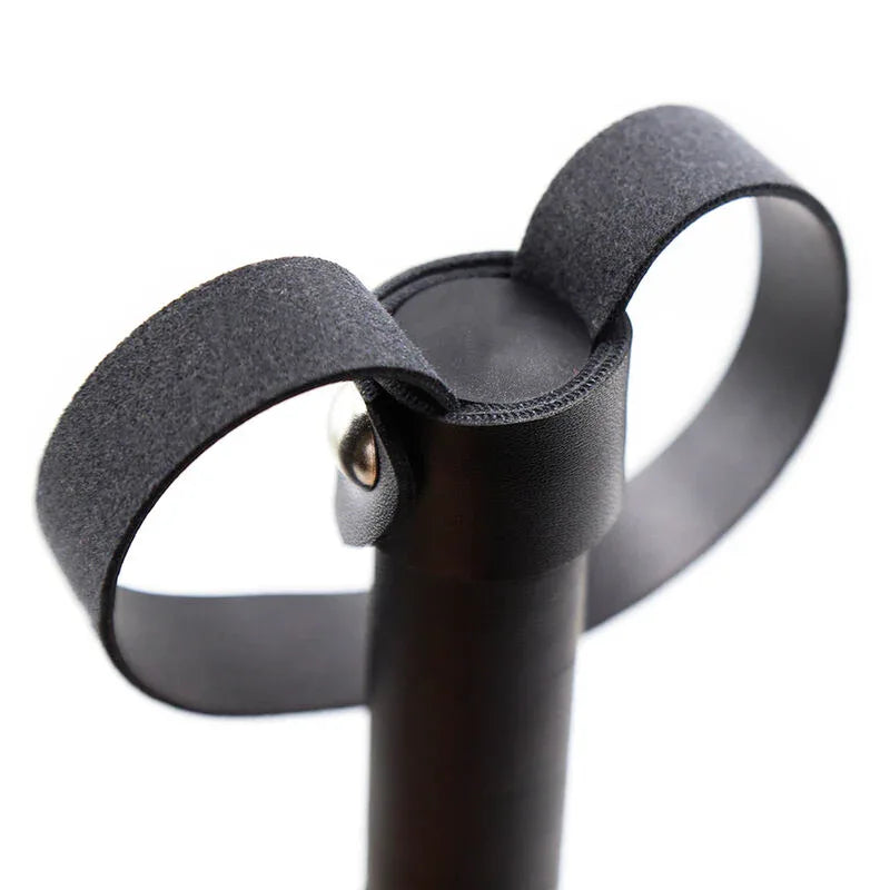 OHMAMA FETISH - SILBERNE ARMBÄNDER MIT PEITSCHE - Vanelion Paradise