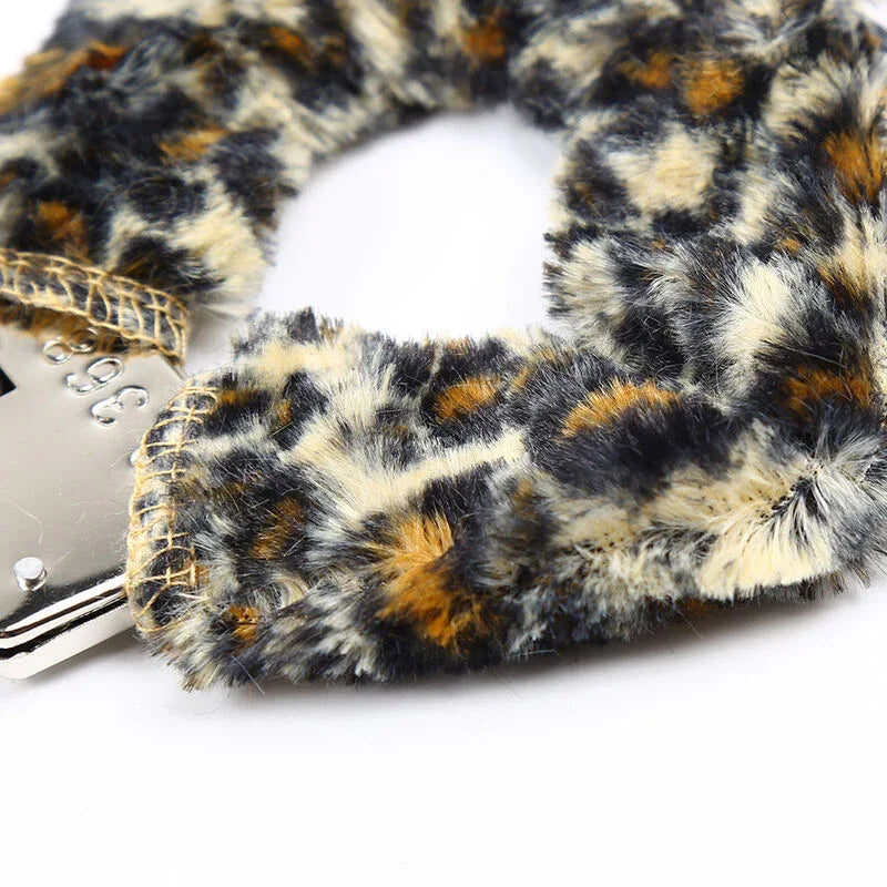 OHMAMA FETISH - SAMT FURLINED METALL HANDGELENK-MANSCHETTEN - Vanelion Paradise