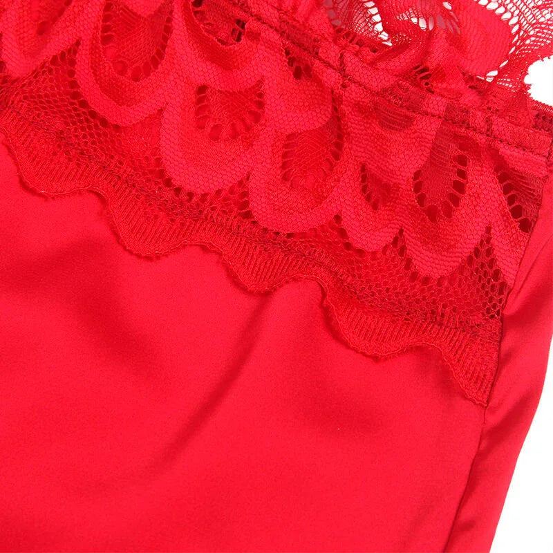 Subblime Satin-Babydoll Rot S/M – Spitze & Hakenverschluss - Vanelion Paradise