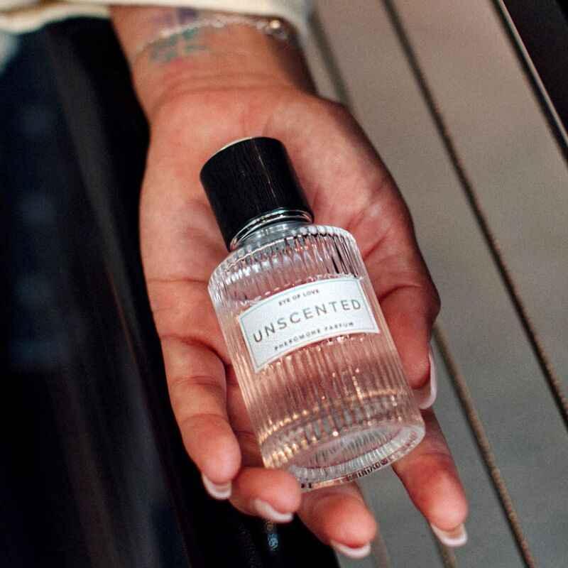 EYE OF LOVE - EOL PHEROMONES PARFUM DELUXE 50 ML OHNE PARFÜM LOCKEN SIE SIE AN - Vanelion Paradise