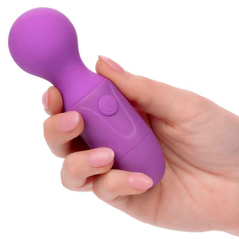CALEXOTICS - FIRST TIME WIEDERAUFLADBARES MASSAGERÄT 10 VIBRATIONEN LILA - Vanelion Paradise