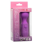 CALEXOTICS - FIRST TIME WIEDERAUFLADBARES MASSAGERÄT 10 VIBRATIONEN LILA - Vanelion Paradise