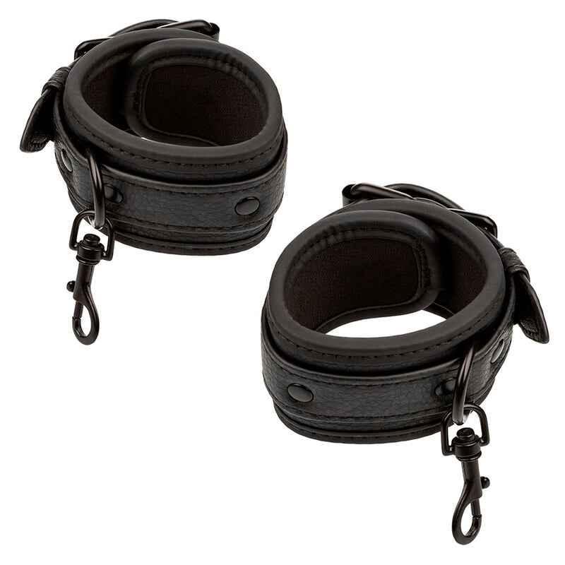 CALEXOTICS - NOCTURNAL HOG TIE CONNECTOR CUERO EINSTELLBAR SCHWARZ - Vanelion Paradise
