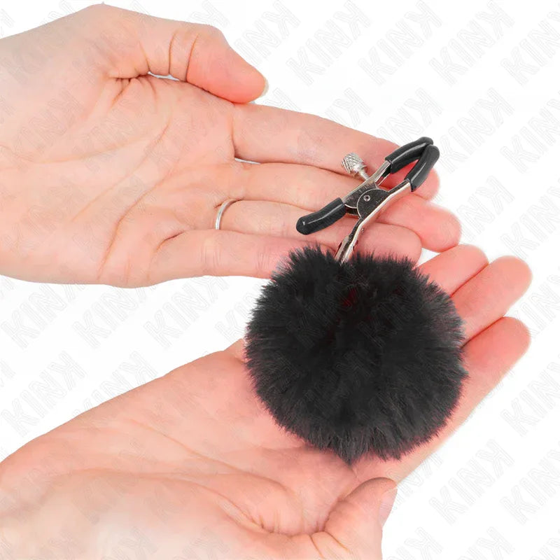 KINK - KUNSTFELLBALL-NIPPELKLAMMER SCHWARZ 6 CM - Vanelion Paradise