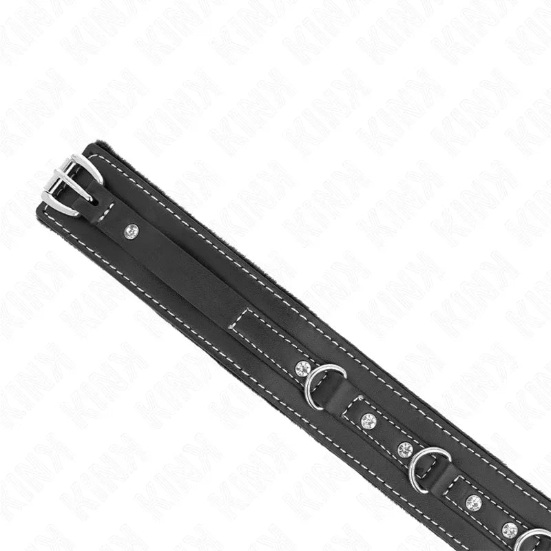 KINK - PVC LEDER HALSKETTE MIT GÜRTEL 105 CM STRASS NIETE 41,5 X 4 CM - Vanelion Paradise