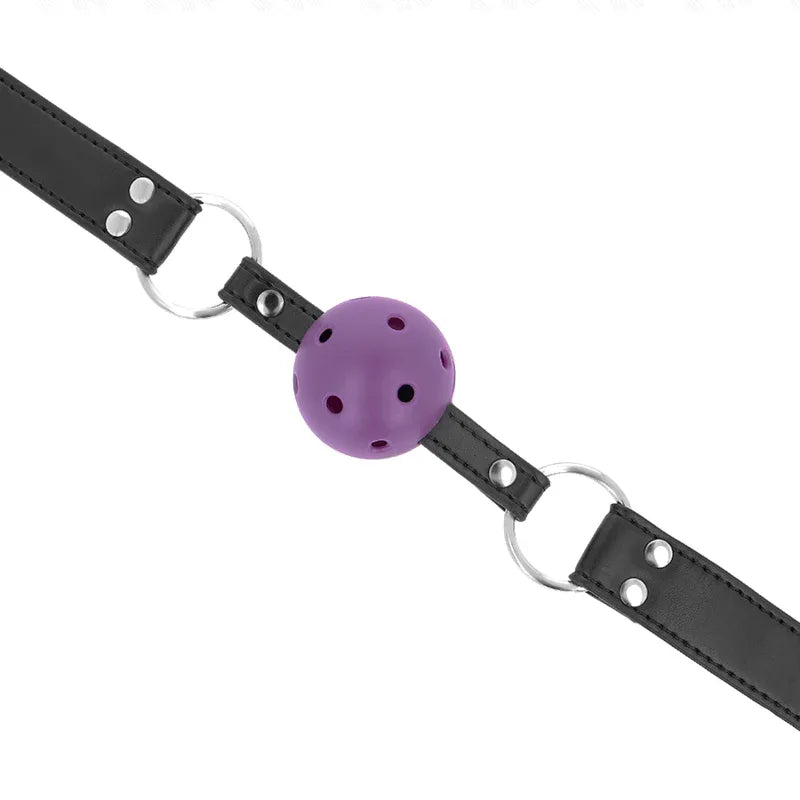 KINK - ATMUNGSAKTIVER BALL 4 CM KNEBEL MIT DOPPELNIET LILA 62,5 x 2,5 CM VERSTELLBAR 42-58 CM - Vanelion Paradise