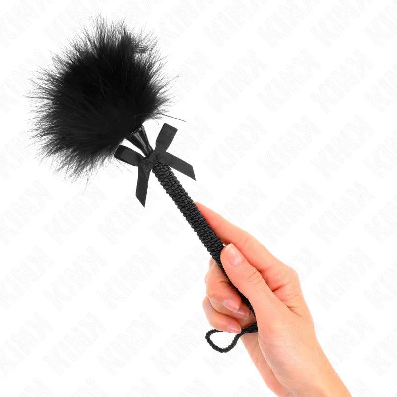 KINK - NYLONSEILSTAB MIT KITZELFEDERN UND SCHWARZER SCHLEIFE 25 CM - Vanelion Paradise