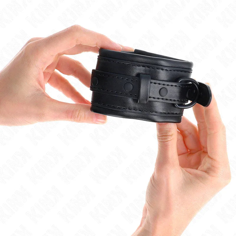 KINK - HANDGELENKFESSELN SCHWARZ VERSTELLBAR 20-30 CM X 6 CM - Vanelion Paradise