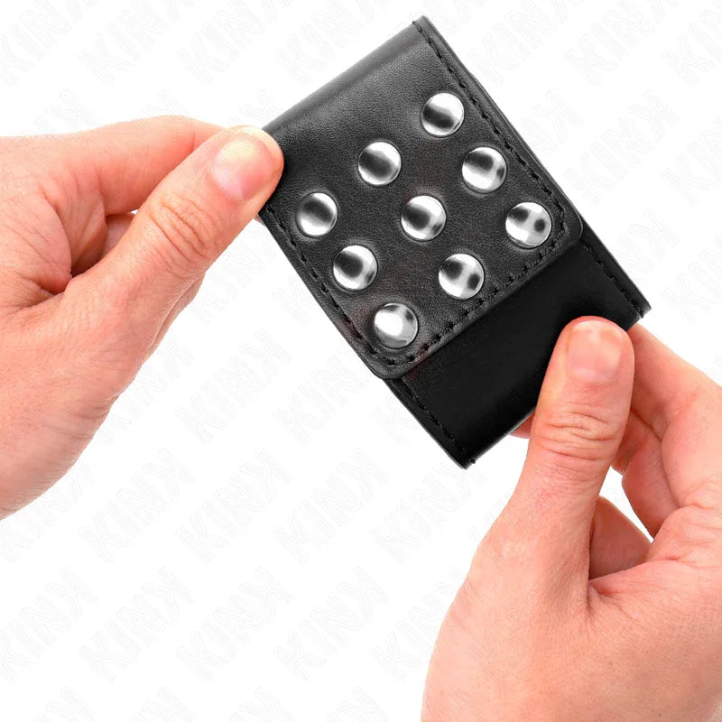 KINK - HANDGELENKFESSELN MIT DRUCKVERSCHLUSS SCHWARZ VERSTELLBAR 19-24 CM X 5,5 CM - Vanelion Paradise