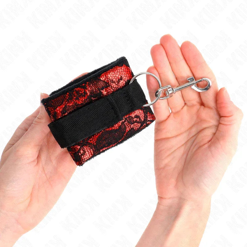 KINK - SCANDAL HANDGELENKSFESSELN ROT-SCHWARZ - Vanelion Paradise