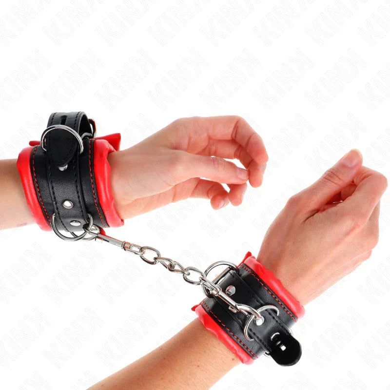 KINK - SCHWERE HANDGELENKSFESSELN MIT ROTEM PELZFUTTER, VERSTELLBAR 20-30 CM X 6 CM - Vanelion Paradise