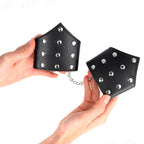 KINK - SCHWARZE ARMBÄNDER IM POINT-STIL MIT KETTE, VERSTELLBAR 17-23 CM X 8,5 CM - Vanelion Paradise