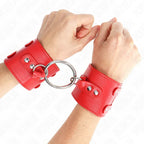 KINK - FESTE HANDGELENKFESSELN MIT RING UND NIETEN VERSTELLBAR ROT 17-22 CM X 6,5 CM - Vanelion Paradise