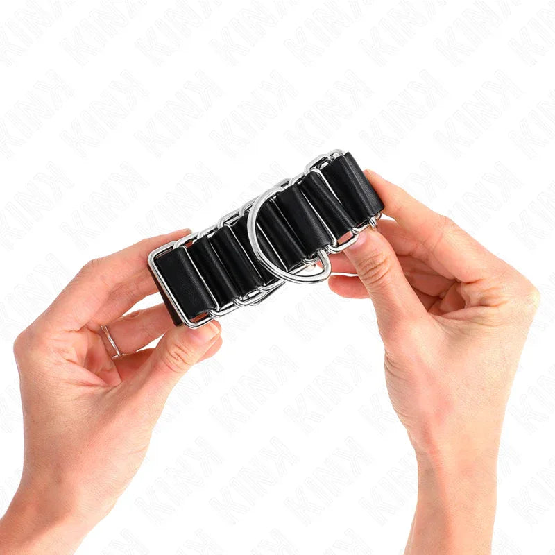 KINK - SCHARNIERÄHNLICHE DÜNNE HANDGELENKFESSELN SCHWARZ VERSTELLBAR 16-22 CM X 3,5 CM - Vanelion Paradise