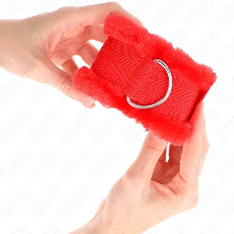 KINK - PELZGEFÜTTERTE HANDGELENKFESSELN ROT VERSTELLBAR 17-31 CM X 7 CM - Vanelion Paradise