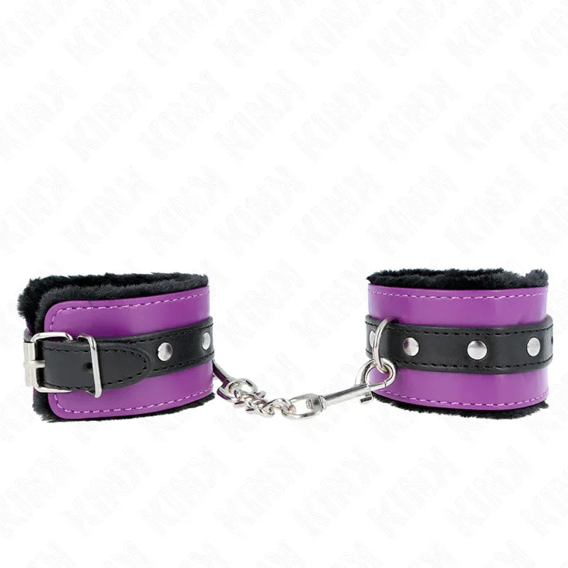 KINK - PREMIUM PELZGEFÜTTERTE HANDGELENKFESSELN SCHWARZ MIT LILA / SCHWARZER GÜRTEL VERSTELLBAR 17-29 CM X 6 CM - Vanelion Paradise