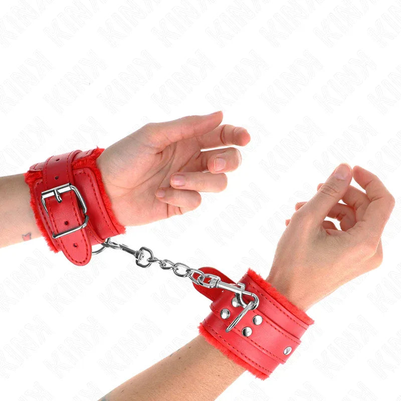 KINK - PELZGEFÜTTERTE HANDGELENKFESSELN ROT MIT ROTEM GÜRTEL VERSTELLBAR 17-29 CM X 6 CM - Vanelion Paradise