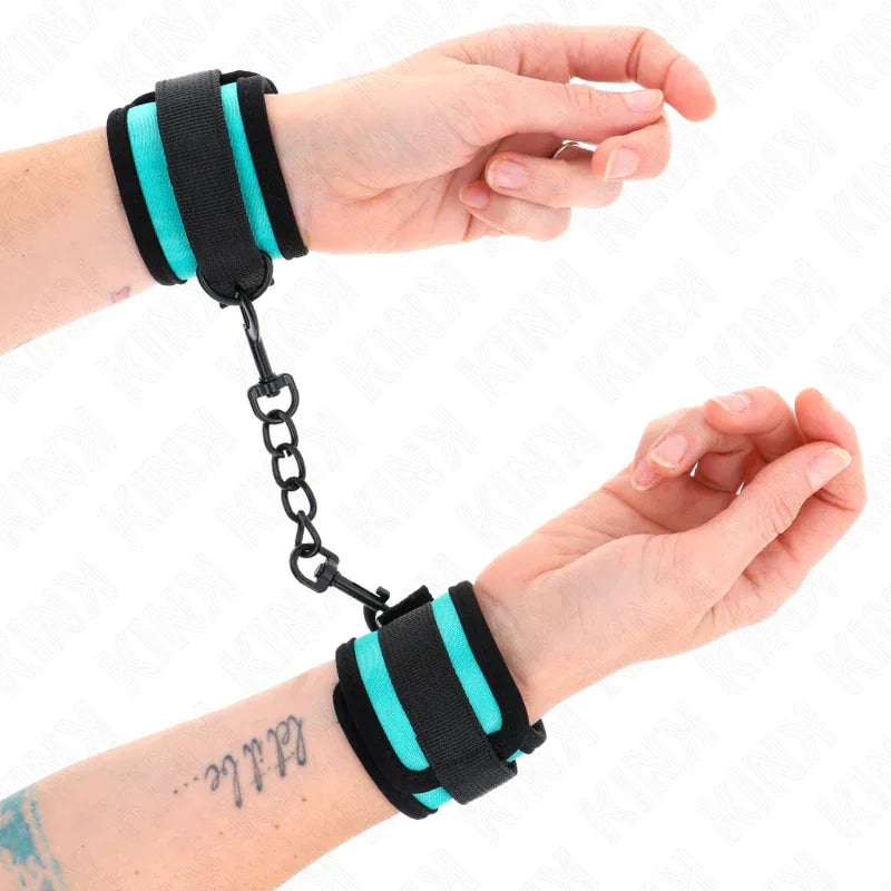 KINK - NYLON-HANDFESSEL MIT KLETTVERSCHLUSS SCHWARZ-BLAU VERSTELLBAR 18-32 CM X 5 CM - Vanelion Paradise