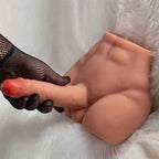 XISE - PEEL DILDO ASS REALISTISCHER DILDO-MASTURBATOR VORDERE POSITION MIT STOSSDÄMPFUNG 17,5 CM - Vanelion Paradise