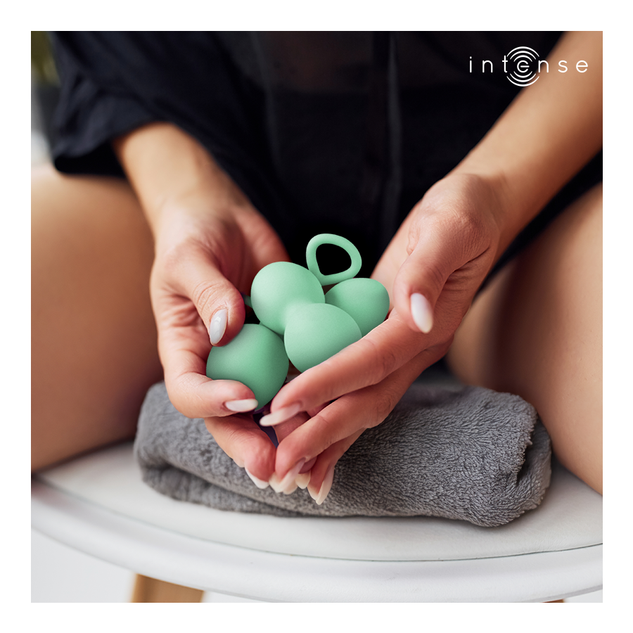 INTENSE - CHARLI KEGEL BALL KIT HELLGRÜN