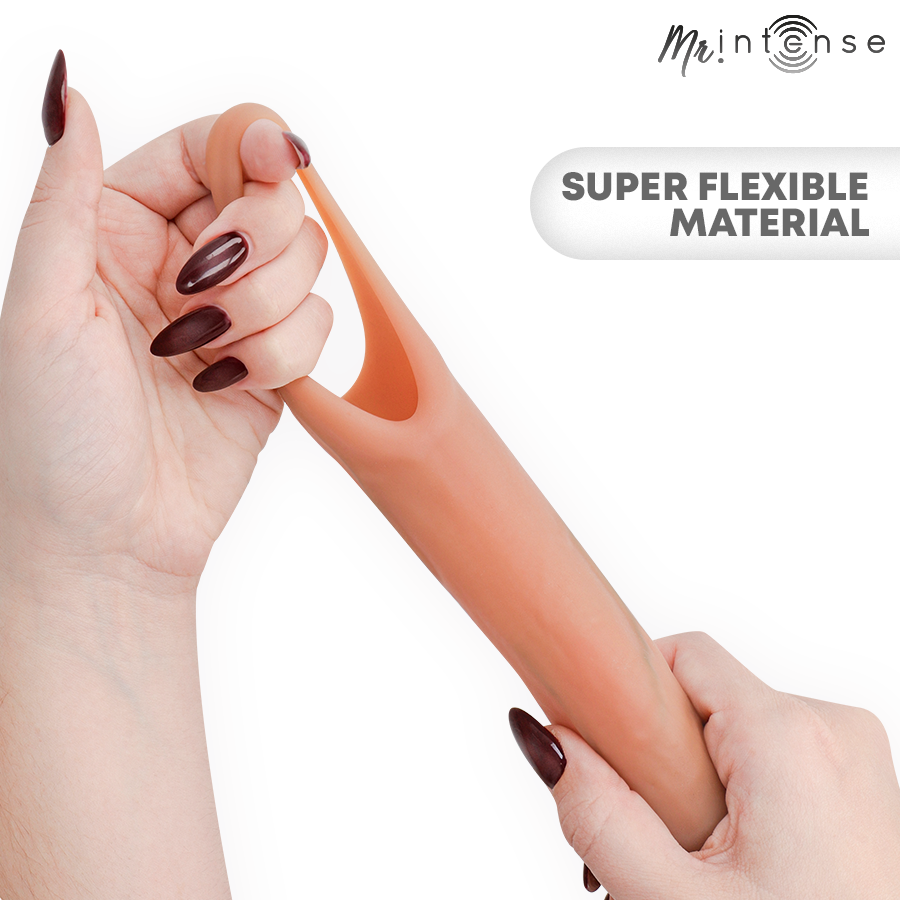 MR INTENSE - ARNOLD M VIBRATOR SILIKON-PENISHÜLLE MIT FERNBEDIENUNG 14,5 CM -Ø- 4 CM