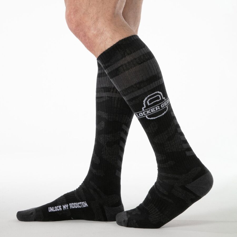 Locker Gear Full Military Kniestrümpfe Schwarz Einheitsgröße, Seitenansicht am Model