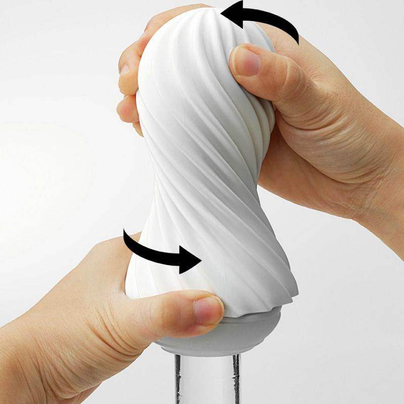 TENGA - FLEX MNNLICHER MASTUBADOR SCHWARZ - Vanelion Paradise