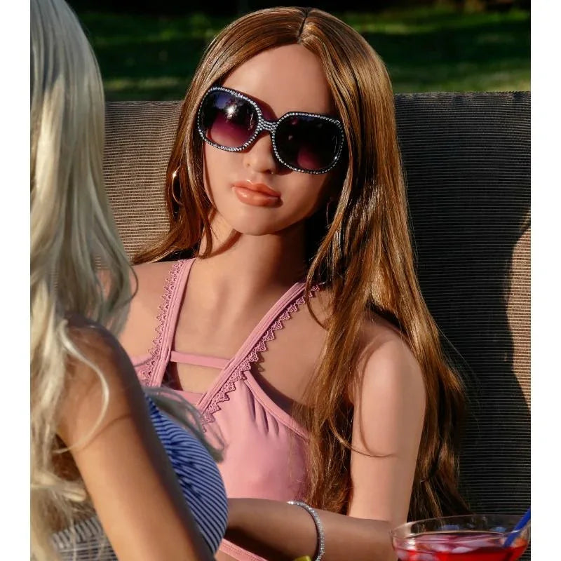 EXTREME TOYZ - PIPEDREAM EXTREME FANTASY DOLLS CARMEN PUPPE 165 CM - Vanelion Paradise
