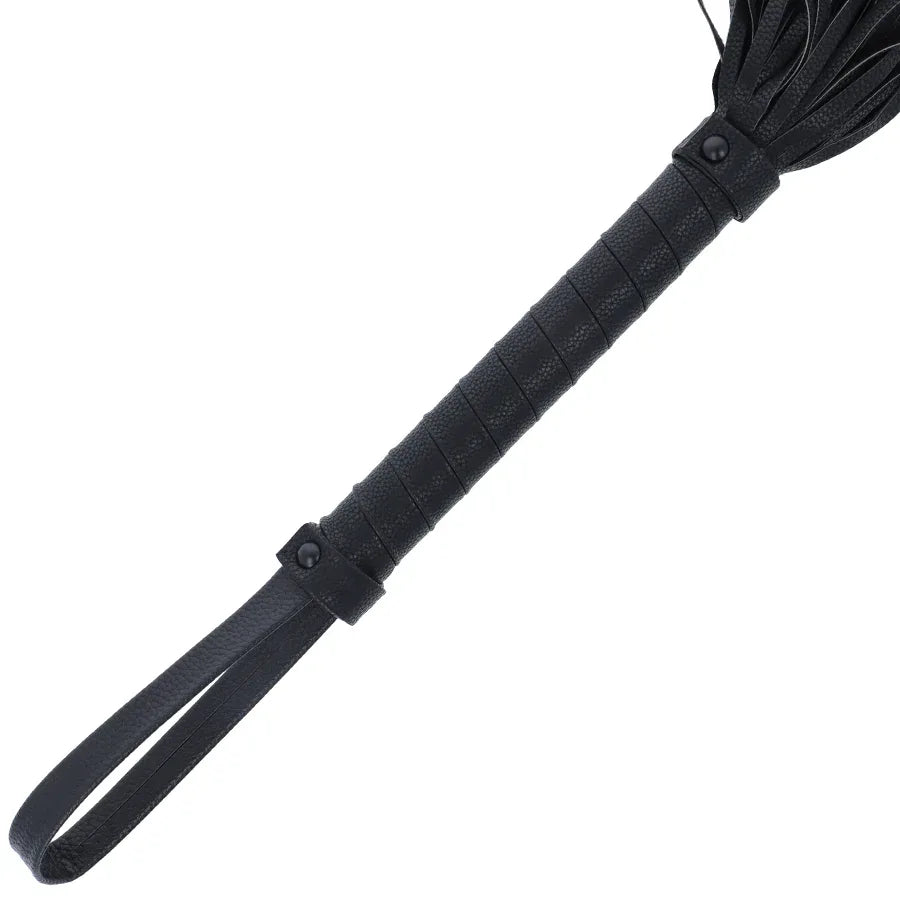 DARKNESS - SCHWARZE BONDAGE-PEITSCHE 42CM AUS LEDER - Vanelion Paradise