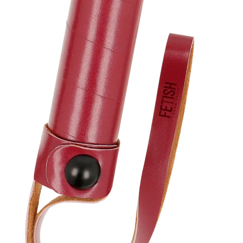 FETISH SUBMISSIVE DARK ROOM - PEITSCHE AUS LEDER VEGAN - Vanelion Paradise